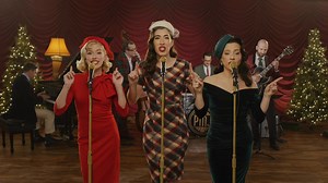 We're giving the gift of sweet vintage harmonies to you this year! Here's PMJ tour cast Tatum Langley, Lauren De Marco & Kyndle Wylde in our latest girl group video: a 1940s take on Mariah Carey's "All I Want For Christmas Is You" 🎁 | Postmodern Jukebox