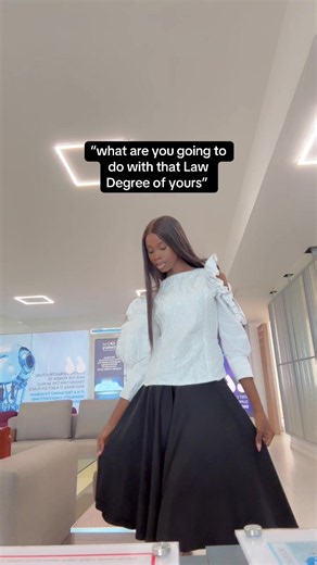 I always knew the courtroom wasn’t for me! Now a tech and energy lawyer 🥺 #womeninlaw #corporatelaw #lawtok #careeropportunities #fyp