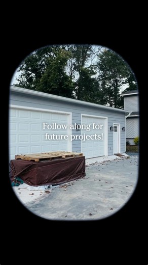 Waccamaw Garage Build in Progress 🏠 Every project starts with a strong foundation — and this custom garage build is shaping up beautifully. Our crew takes pride in craftsmanship that lasts and details that matter. From roofing and siding to full remodels and additions, Howard Roofing & Construction is your trusted local team. 📍 Serving Wilmington & Coastal NC #GarageBuild #WilmingtonContractor #VeteranLed #HowardRoofingConstruction #NorthCarolinaHomes #HomeImprovementNC | Howardroofingandconst