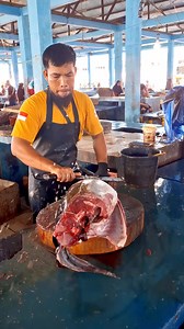 MasterChef Japan was amazed to see Brother Fadil's great skills cutting fresh tuna 🔥🔪🔥 | Fish Cutting