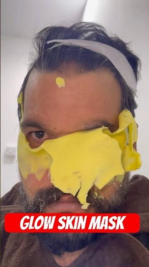 Glowing skin face mask with natural ingredients for a brighter, even-toned complexion