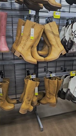 Walmart Frye Banana Boot Dupe on Clearance for $9 😱🔥 | Run Before They’re Gone!