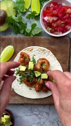 The World's EASIEST Shrimp Tacos 🌮🍤
