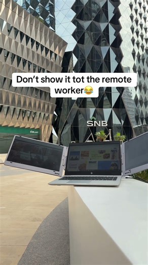 My laptop said: ‘One screen is enough.’So I bought two more. 😎✈️