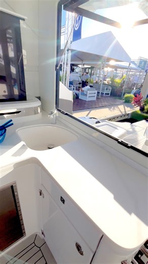 Cruisers Yachts on Reels