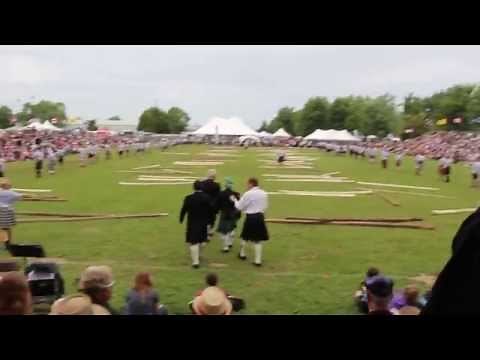 Guinness World Record Caber Toss Fergus