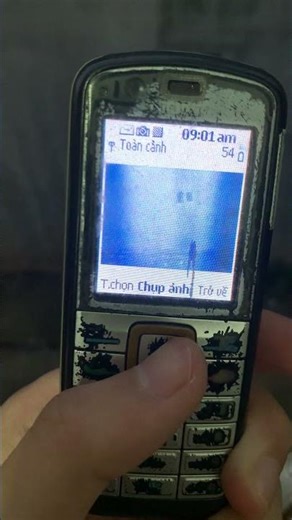 Nokia 6070 camera test (bad LCD and dirty keyboard)