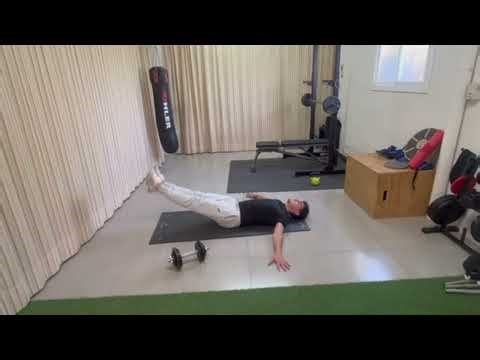 Lying knee raises