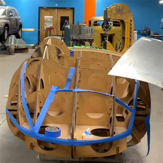 Panel fit. #metalshaping #coachbuilding #fabrication #carbuilder #wisconsinbusiness #coachbuilder #baileigharmy #englishwheel #baileigh_industrial | Paruch Automotive Craftsmanship, LLC