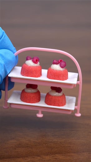 Make mini Red Velvet Mini Bundt Cakes with me 😍 #miniverse