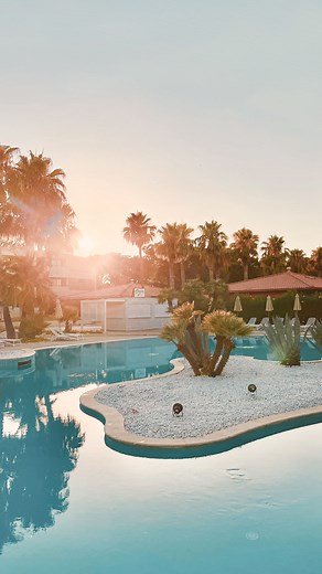 ¿Te guataría embarcarte en un viaje lleno de maravillas y momentos inolvidables? En Grand Palladium Sicilia Resort & Spa con The Signature Level te invitamos a sumergirte en un mundo de experiencias extraordinarias que te dejarán sin aliento. Are you ready to embark on a journey filled with wonders and unforgettable moments? #GrandPalladiumSicilia with The Signature Level invites you to immerse yourself in a world of extraordinary experiences that will leave you breathless. #GrandPalladiumResort