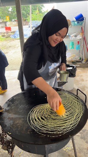 914K views · 3.8K reactions | Malaysian Net Roti Jala at Warung Family Corner, Penang | Street Food Recipes | Facebook