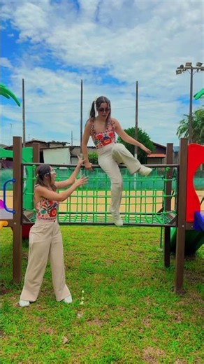 Two little princesses jumping #foryou #funny #humor