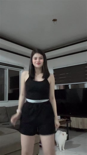 Gwen on IG (@gwentuazon_)’s videos with It Depends (feat. Bryson Tiller) - Chris Brown