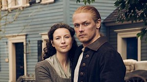 Théorie de fans : le fantôme qui apparaît dans le premier épisode d'Outlander est Jamie à 25 ans !