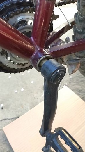 218K views · 732 reactions | Every Cyclist Should Know This Trick. How to Make Cycling Easier and Smoother #DIY #tricks #tips #bike #bicycle #skills #maintenance | Tips.hacks | Facebook