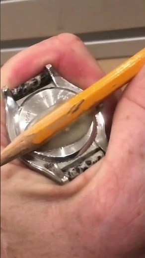 “BetterWay” to REMOVE the back of the watch…￼