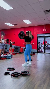 Power through every move with Courtney leading the way! 💥 This class is all about pushing your limits, no matter your starting point. Ready to feel stronger and build real results? Let’s get to work! 💪 #MAXXFitness #groupclasses #strenghttraining #trexlertown #fitnessgoals | The Maxx Fitness Clubzz