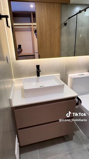 Transforma tu baño de obra gris a elegante