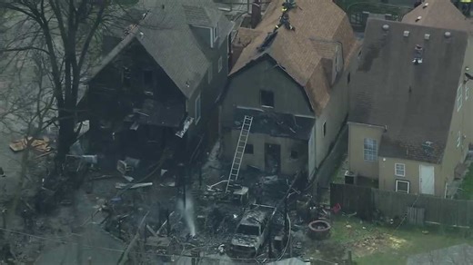 News Chopper 9 video shows major damage to multiple homes after Kansas City house fire
