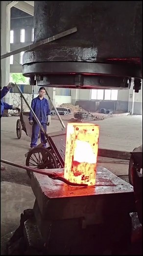 #forging #metalforging #industrial #howitsmade #factory #machine #oddlysatisfying