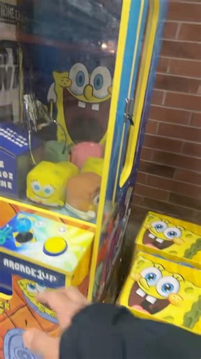 Spongebob Claw Machine at Costco for $499.99 #spongebob #costco