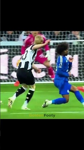 Unbelievable Goalkeeper Saves You Won’t Believe 😱 | Crazy Reflex Moments