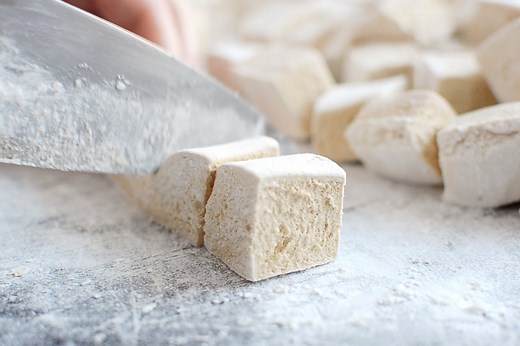 Homemade Maple Marshmallows