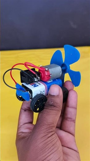 "How to Make a DC Motor Car | DIY Science Project | YouTube Shorts"#shorts#9voltbattery