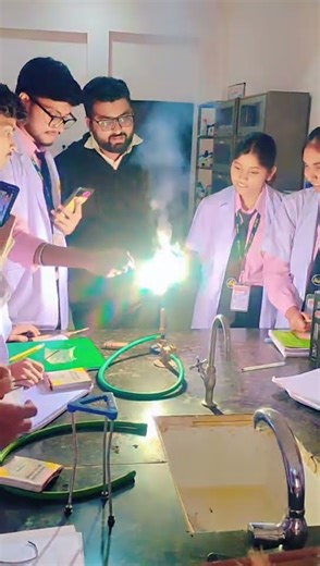 preparation of MgO by using magnesium ribbon on fire O2 then MgO #pgarmacystudent#futurepharmacist