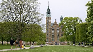 Exploring Rosenborg Castle and the charm of Copenhagen