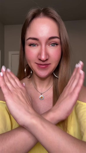 Btw, BABUSHKA - grandmother, DEDUSHKA - grandfather #tiktoklearningcampaign #learningrussian #learnontiktok #howtosayitinrussian #russiantutorial @SteveRoomba