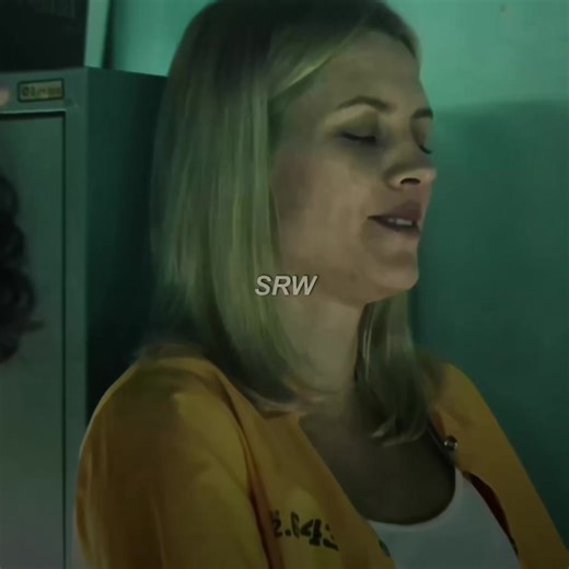 Explore Vis a Vis Edits Featuring Macarena Ferreiro