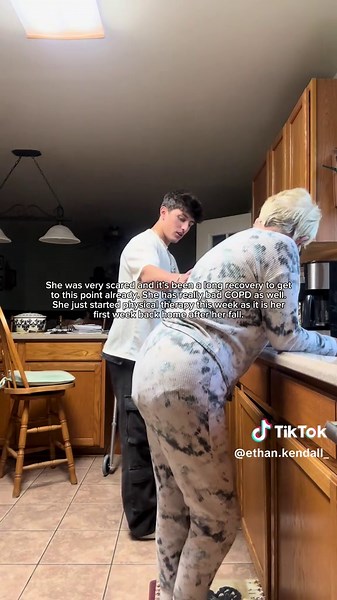 Grammy is recovering well ❤️ if your grandparents are still around - spend time with them while you can. That day she fell could have been worse but I’m grateful. #recovery #grandparents #familytime #personaltrainer #fitness