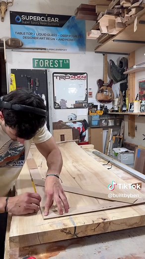 Floating Desk Build: Crafting a Stylish Workspace
