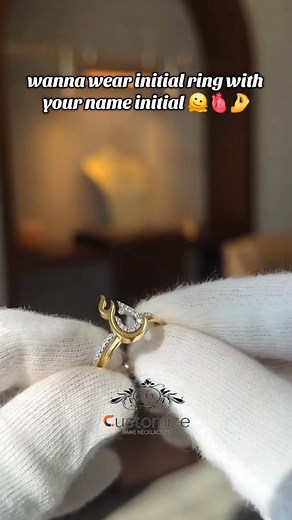 1.8K views · 7 comments | Jarai Ring — bold design aur premium shine ka perfect combo! Har look ko banaye classy aur thoda sa savage. Jo log apni presence se statement dena jaante hain, unke liye hi bani hai ye ring. Wear it, flaunt it, and let your hands do the talking. ✨ #JaraiRing #initialring #fashion #ring #matchingring | customize.namenecklace.pk | Facebook