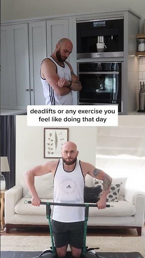 Here's how you can get a quick back workout in while waiting for your coffee to brew 😮☕️ #gym