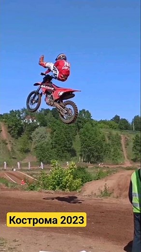 Трюки на мотоцикле. MOTOFEST23. Кострома. Полное видео на канале #гонки #мотокросс #мотоцикл