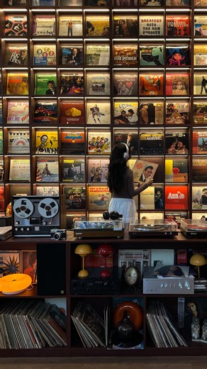 Giang Sài Gòn on Instagram: "🎶🎶 . . . Lịch mở cửa: 24/7 ——————————— Hotline: 0797510923 ——————————— 📍Address: Y12 Hồng Lĩnh, Dis.10 #coffee #coffeetime #coffeesaigon"