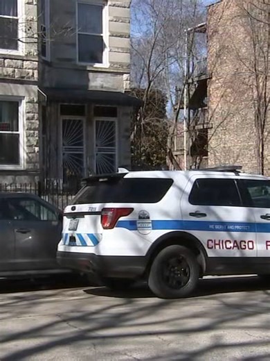A 25-year-old man was shot to death on Chicago's Southwest Side on Sunday, police said. #news #chicagonews #chicago