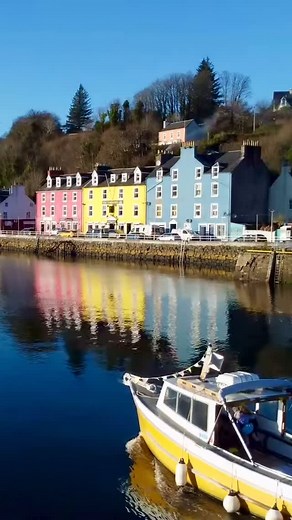 Discover the real stories from Tobermory aboard our little yellow boat, Twilight. #tobermory #visitmull #colourfulhouses #balamory | Tobermory Bay Tours