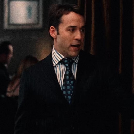 Exploring Entourage: The Charm of Ari Gold in Hollywood