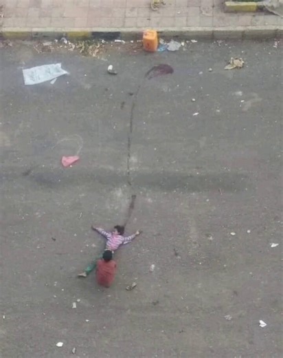 RT @Partisangirl: Israel shot a little girl in front of her brother while she was collecting water.