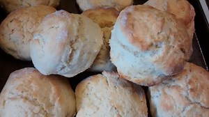Simple and Quick Fluffy Biscuit Recipe