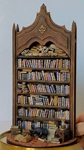 197K views · 8.3K reactions | I've been creating miniature bookshelves and countless miniature books for quite some time now, and I'm still incredibly excited about each new design I come up with. Check out my Patreon for tutorials. #miniaturefurniture #miniaturedesign #miniatureart #miniature | Tamar Cohen Miniatureit | Facebook