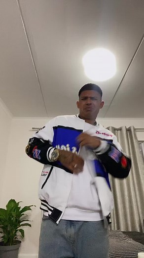 Hand Gestures Explained: Dance or Sign Language?