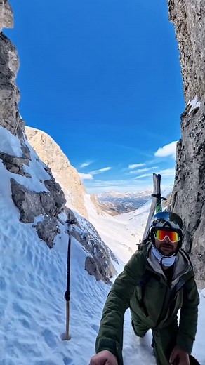 Steep telemark, une sortie qui ma bien brûlé les jambes et l’esprit 🔥🦵⛷️🥵😰🤩❄️🏔️. . @tksjusttelemark @telemarkshop @ski_l5s1 @eider.outdoor @scarpafrance @telemarcoeur @la_casquetterie . #grandeseolane #penteraide #freeheelskiing #praloup #ubaye #freeheel #telemarkskiing #steepskiing #spreadtelemark #ski #snow | Garcin Mikael telemark freeski