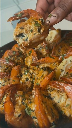 Let’s make buttery stuffed shrimp! #cooking #recipe #foodshorts #food #cookingshorts #recipeshorts