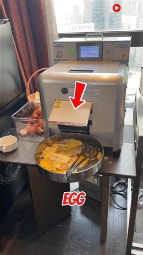 This Machine Fries Eggs Without Cracking Them! 🤯