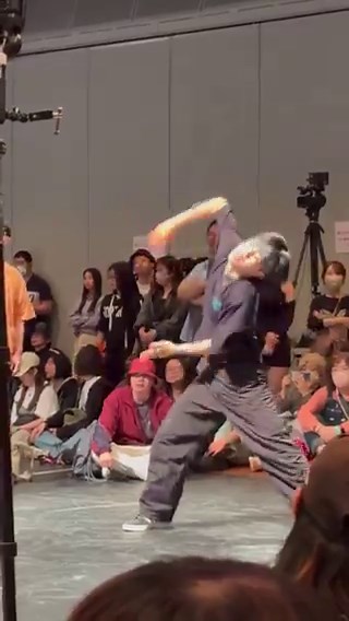 11位通過ベスト32でした‼️リプで応援してくださった方、現地でお声がけしてくださった方、そして何より大きな先輩であるあいたまさんとネスさんに特大の感謝を…皆様のおかげで楽しんで全力を出せました！ですが大きな壁を越えるためにこれからも努力を続けます‼️#あきばっか〜の#ソロばっか〜の